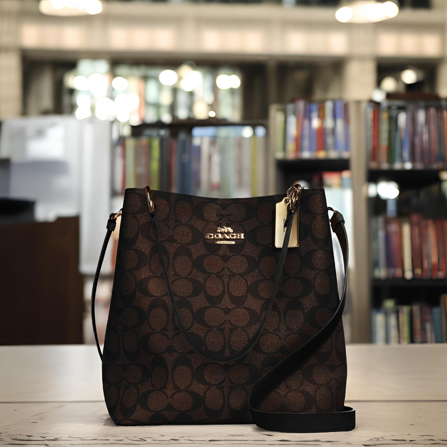 Town Bucket Bag, Brown Black V4263