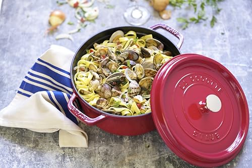 4 Qt. Round Cocotte, Cherry Red Z239421