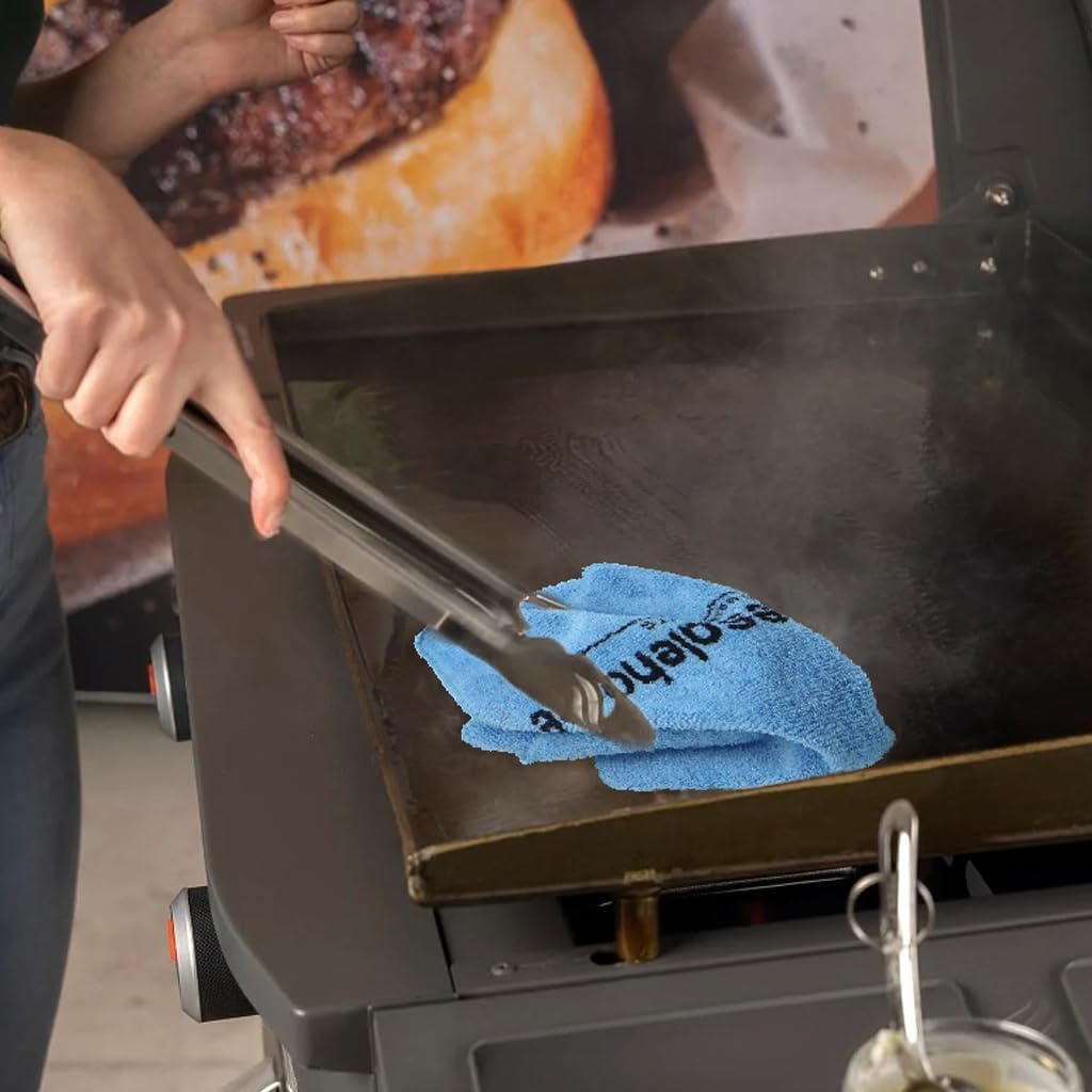 Portable Outdoor Pizza Oven with 13" Rotating Stone and Accessories U745
