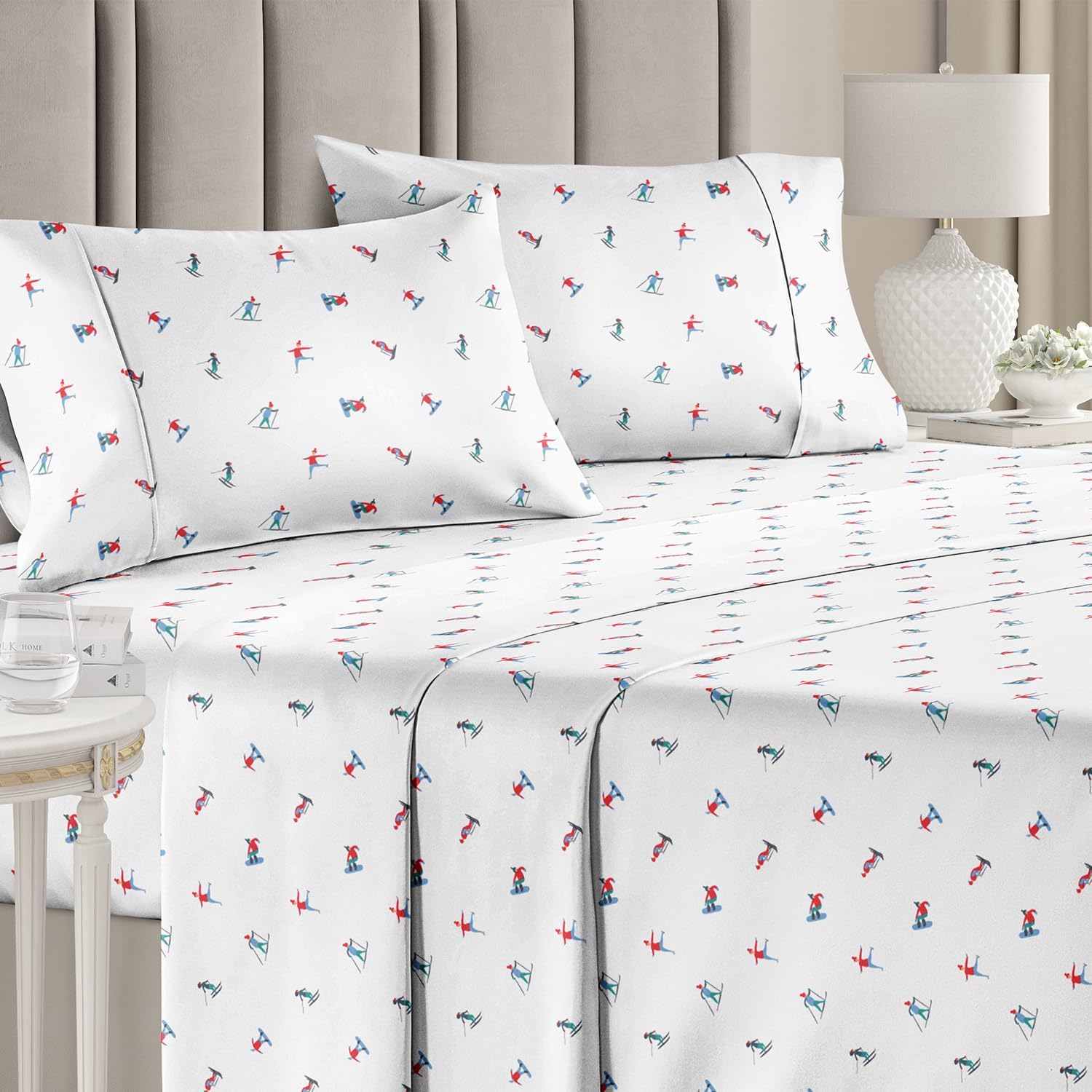 Christmas Sheets 4 Piece Deep Pocket Bedding Set Soft Wrinkle Free Easy Care H68149