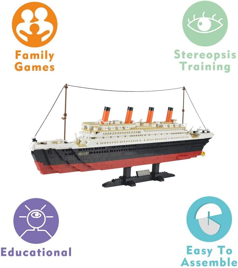Titanic Building Bricks 1021 Pieces Model Kit W94615
