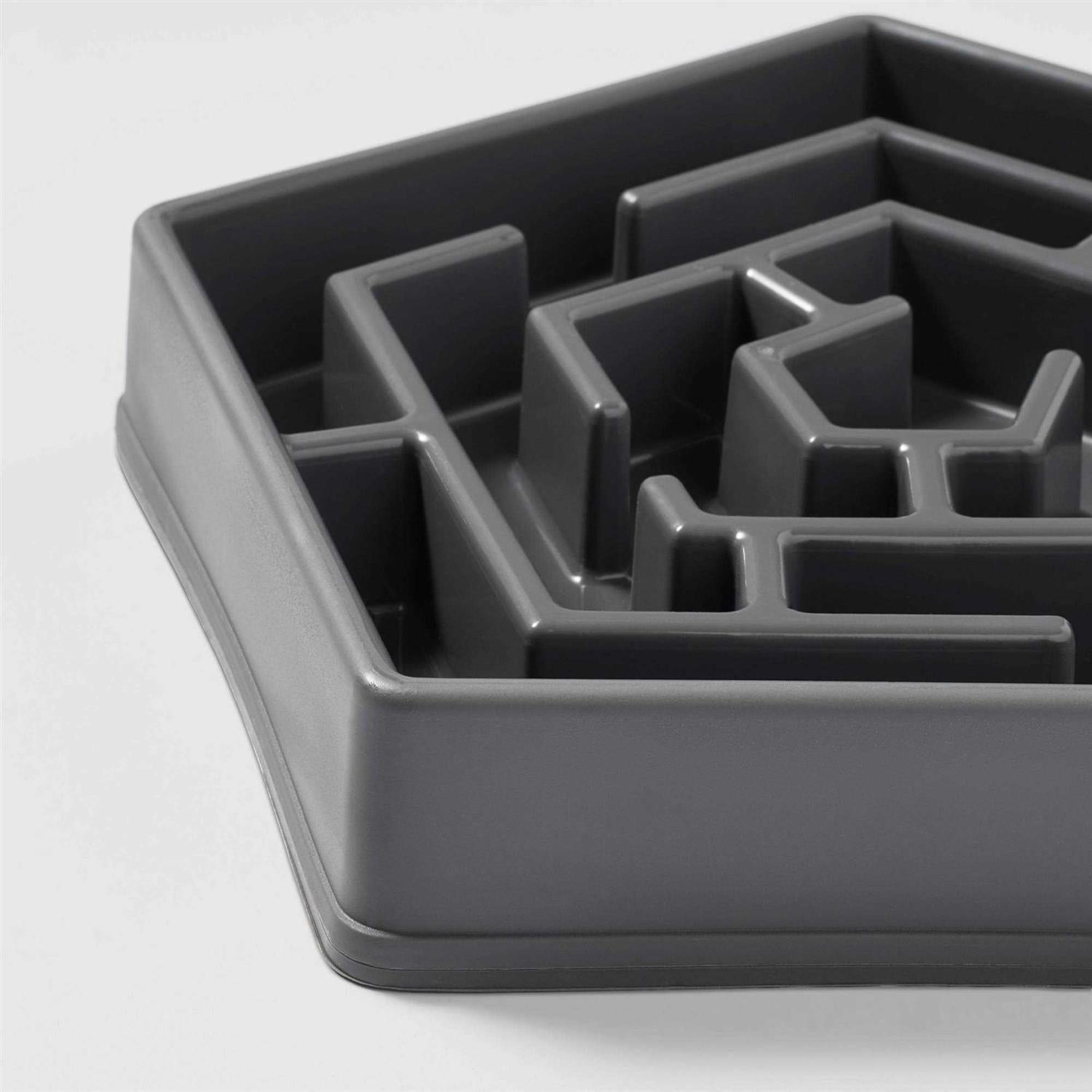Slow Eat Maze Dog Bowl 4 Cup F5991