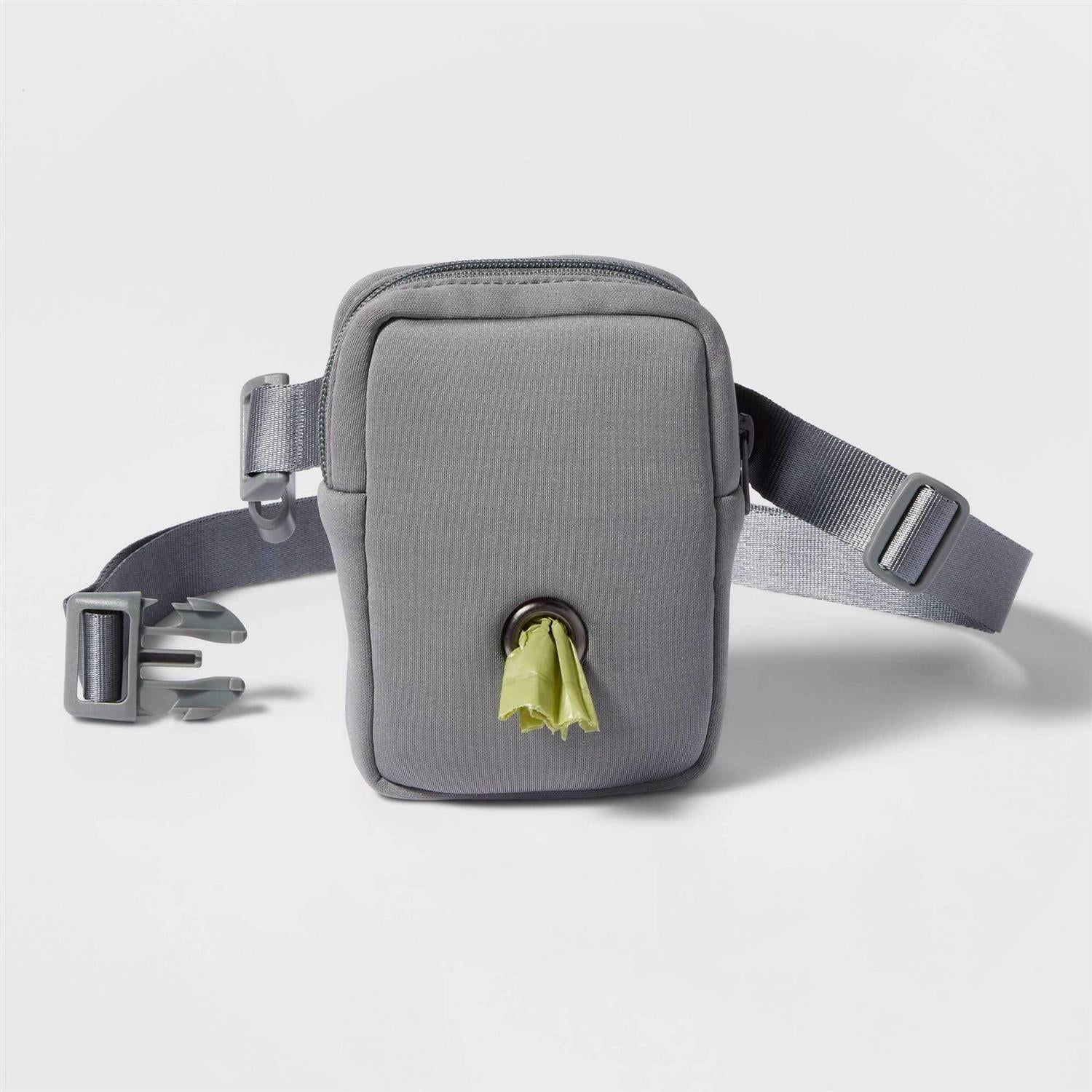 Treat Pouch with Waste Bag Dispenser Y793940