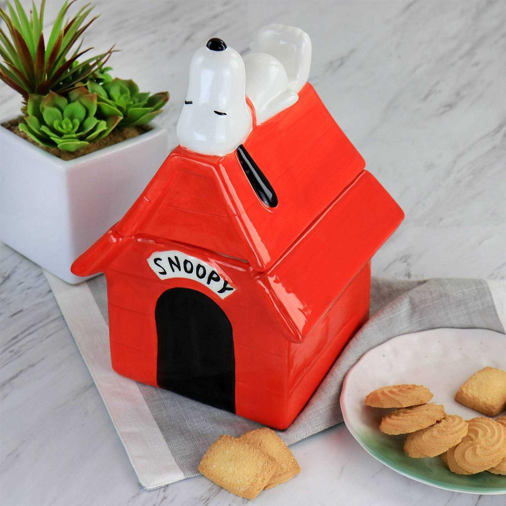Snoopy Dog House Cookie Jar W46013