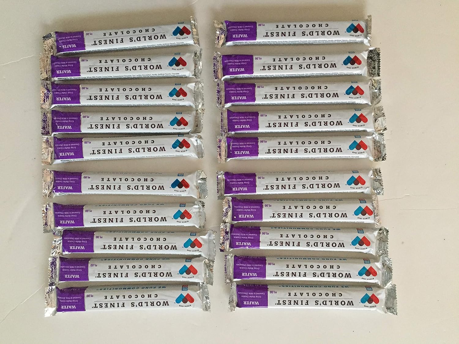 BuyBocceBalls Listing - 20 Bars - World's Finest Chocolate - Milk Chocolate Wafers