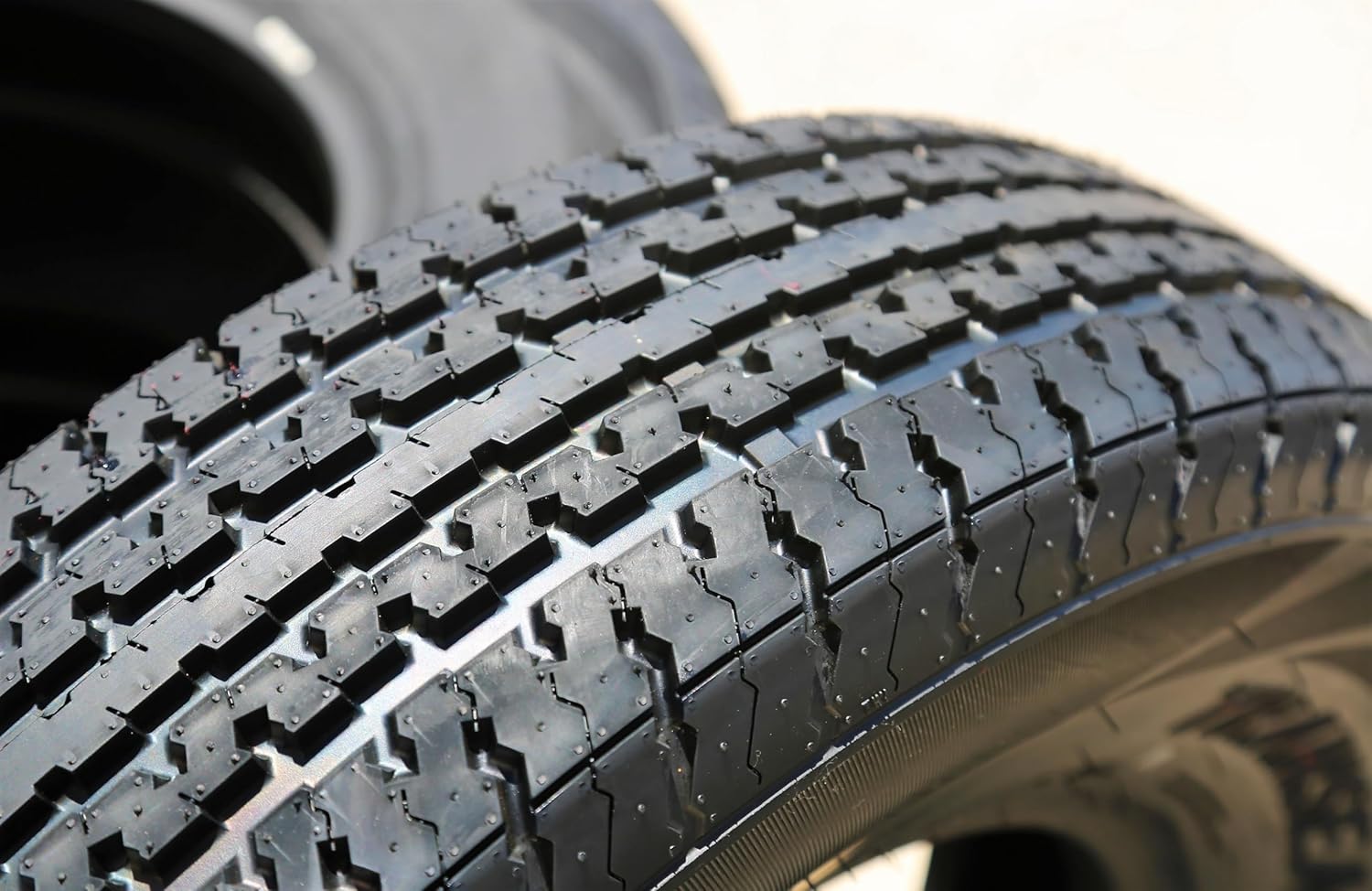 ST205/75R15 Steel Belted Trailer Radial Tire, 10-Ply Load Range E S19836