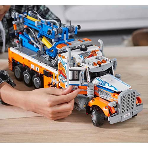 Heavy-Duty Tow Truck with Crane Building Set I966